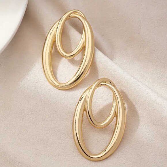 Double Curve Hoop Earrings in 14K Gold - Samsclub.com 14K Gold Womens Double Row Hoop Earrings Ladies Curved 14K Silver Hoops Jewelry